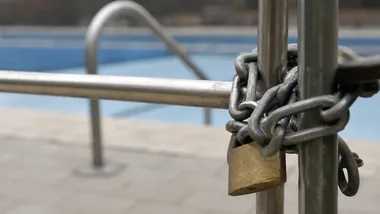 9,47 mln zł dla Milanówka. Miejski basen przejdzie dużą przebudowę