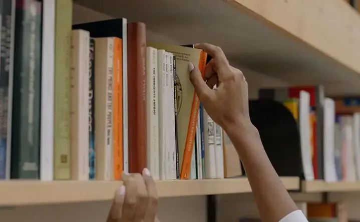 Biblioteka Główna zamknięta 30 sierpnia — odwiedź Letnią Bibliotekę przy Stawach