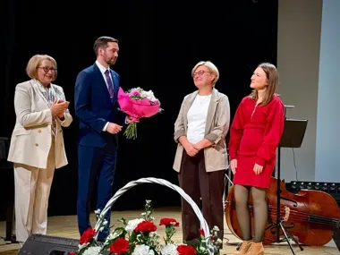 Dwie nauczycielki uhonorowane za 81 lat pracy dla grodziskiej oświaty