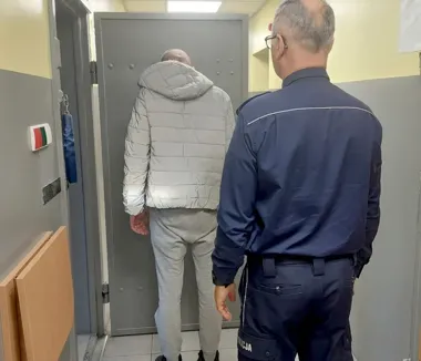 Nocna kradzież skończyła się rano. Policjanci odzyskali łupy warte 15 tys. zł