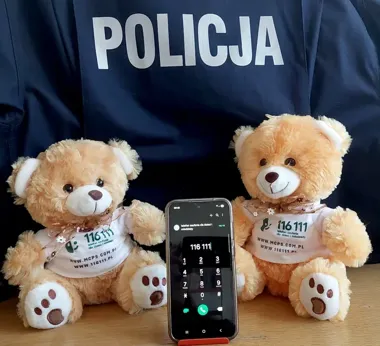 Miś, radiowóz i ważna lekcja - grodziscy policjanci zrobili wrażenie na dzieciach